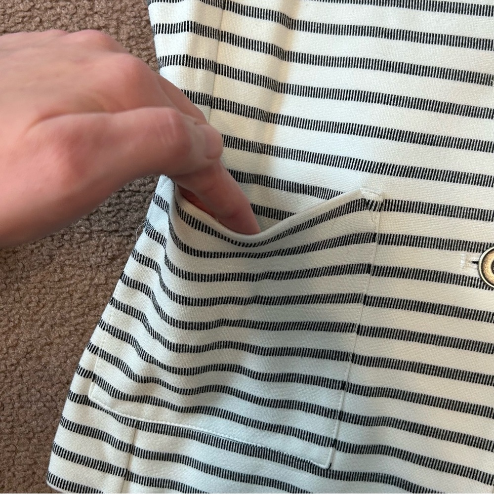 Tahari Women’s Blazer Sz Small White/Cream w Black Stripes Long Sleeve Soft Knit - Picture 3 of 8